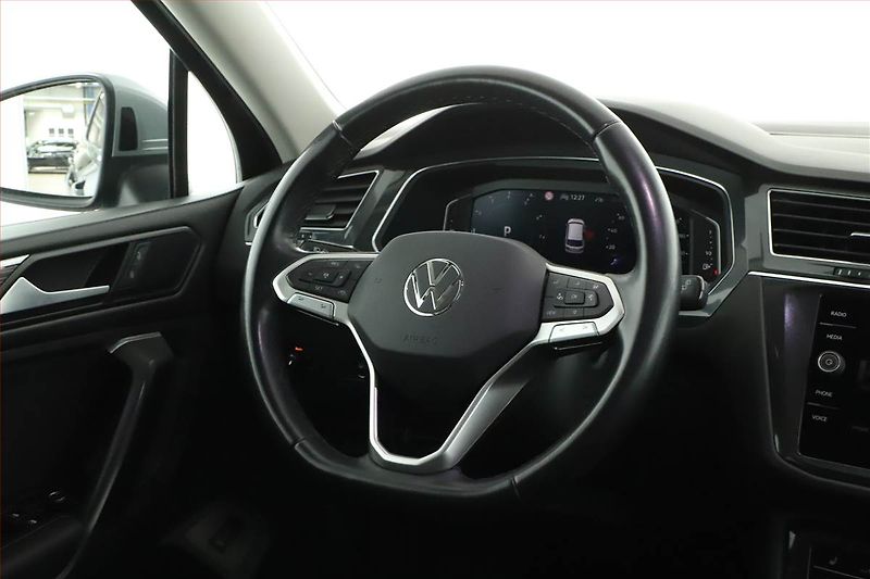 Volkswagen Tiguan Allspace (2023) Elegance 2.0 TSI - fotka 8 z 16