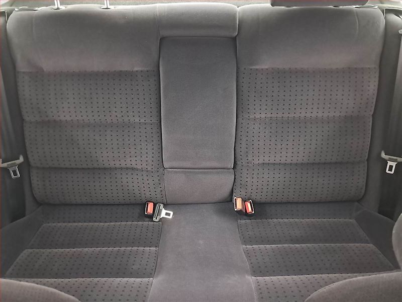 Volkswagen Passat (1999) 1.8 T, Automat, Serv.kniha - fotka 10 z 15