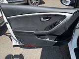 Hyundai i30 1,4 i, ČR - náhled 12