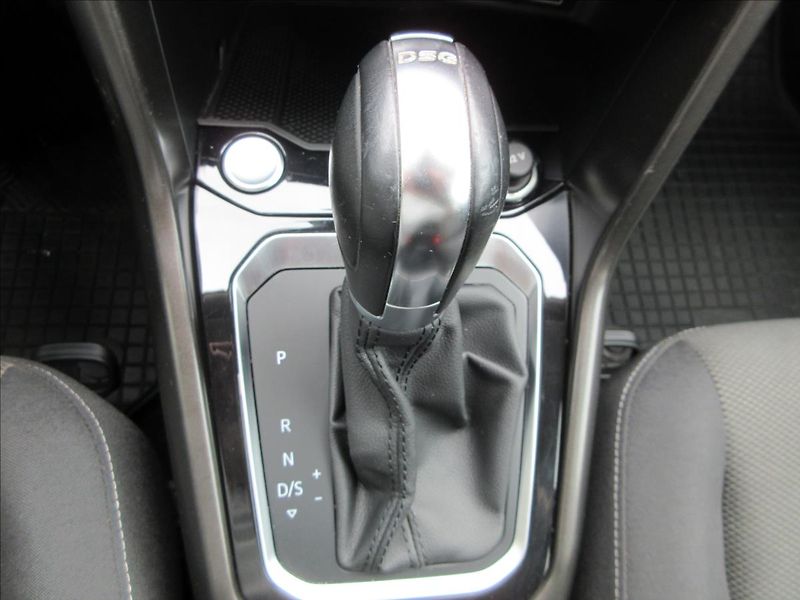 Volkswagen T-Roc 1,5 TSi 110Kw, DSG, Nové ČR - fotka 23 z 41