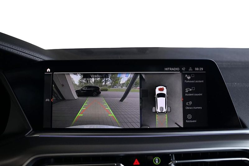 BMW X5 xDrive30d - fotka 16 z 30