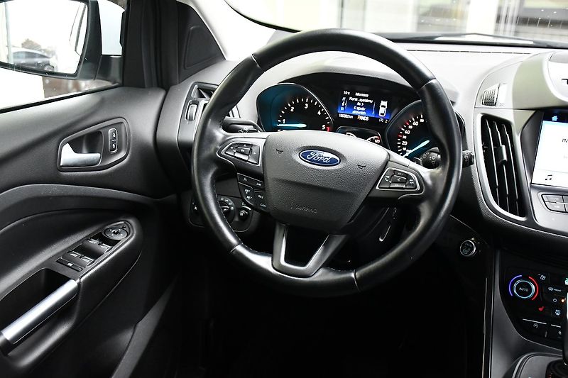 Ford Kuga 2,0TDCi AUT. A/C ČR TAŽNÉ - fotka 6 z 39