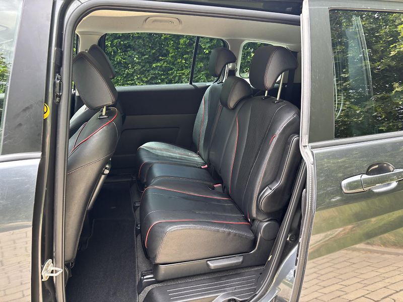 Mazda 5 2.0 Sports-Line 7 míst - fotka 17 z 30