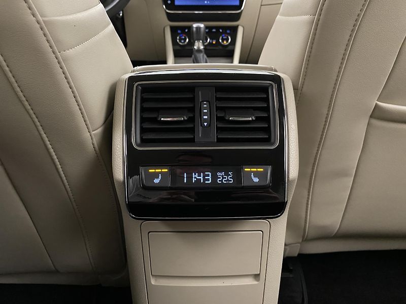Škoda Superb COMBI 2.0TDI L&K DSG CZ - fotka 29 z 64