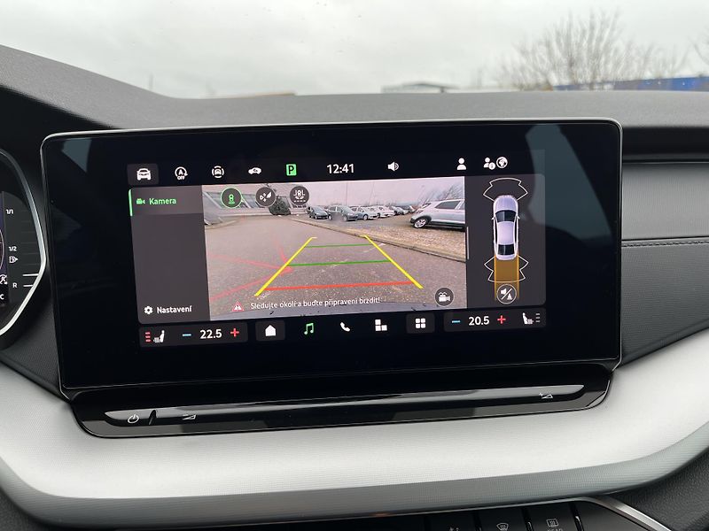 Škoda Octavia 2.0TDI DSG SELECT 110kW - fotka 17 z 21
