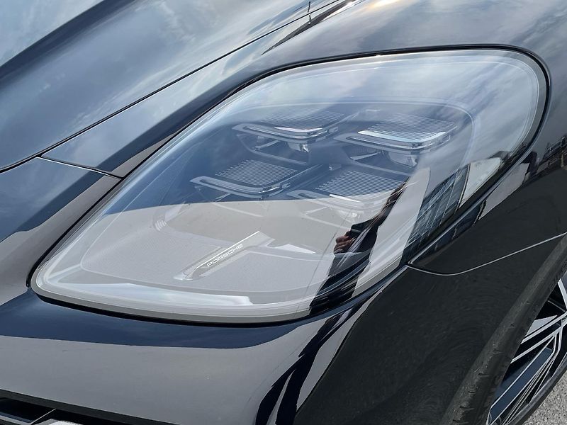 Porsche Panamera Turbo E-Hybrid - fotka 13 z 30