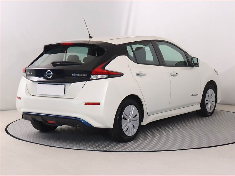 Nissan Leaf (2019) 40 kWh, SoH 91%, Automat - fotka 5 z 20