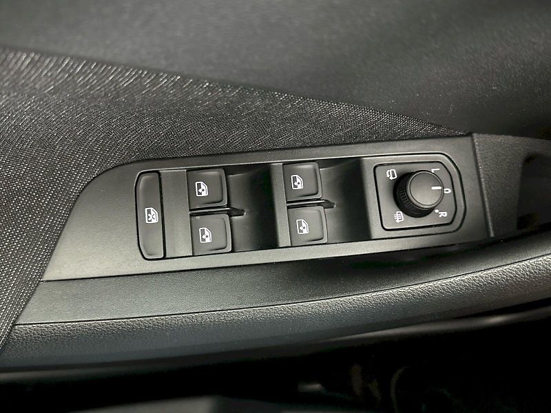 Škoda Scala (2025) 1.0TSI 85kW Top Selection - fotka 26 z 31