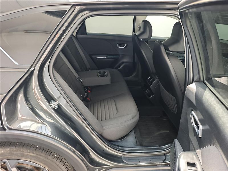 Kia K4 1,0 T-GDI  Exclusive - fotka 13 z 19