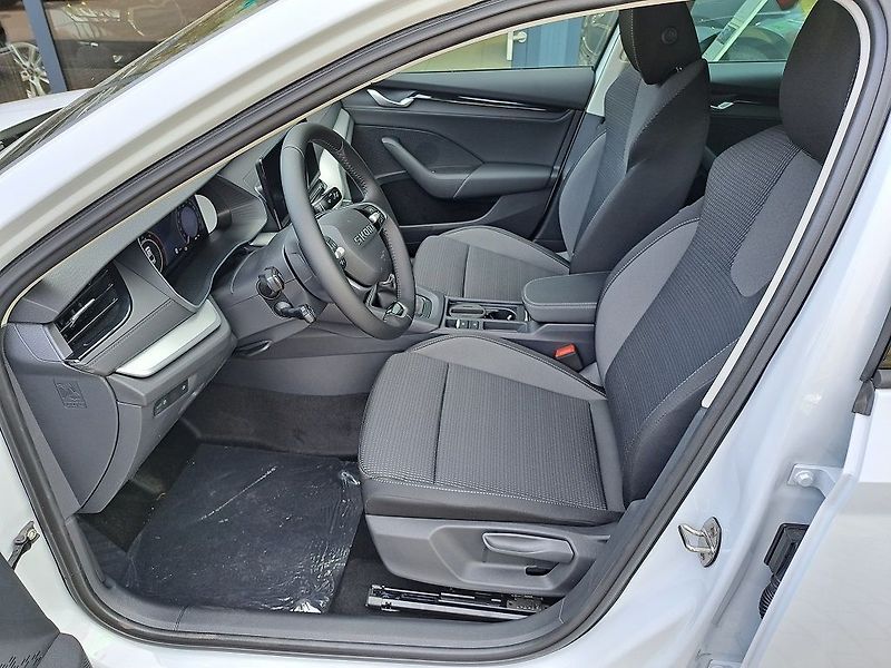 Škoda Octavia 130LET 2,0TDI 85kW - fotka 11 z 11
