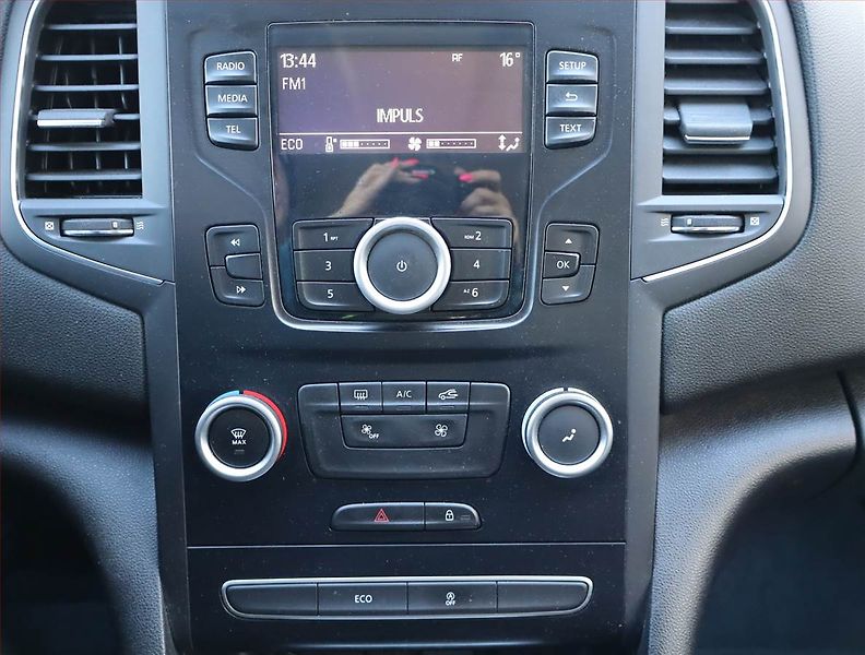 Renault Mégane (2017) 1.5 dCi, Tempomat - fotka 12 z 15