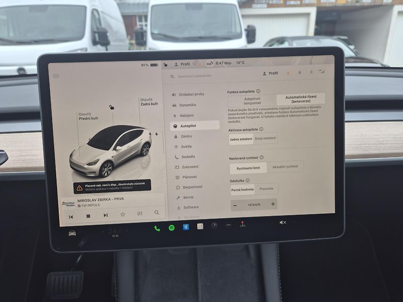 Tesla Model Y LONG RANGE DUAL MOTOR  92% - fotka 23 z 50