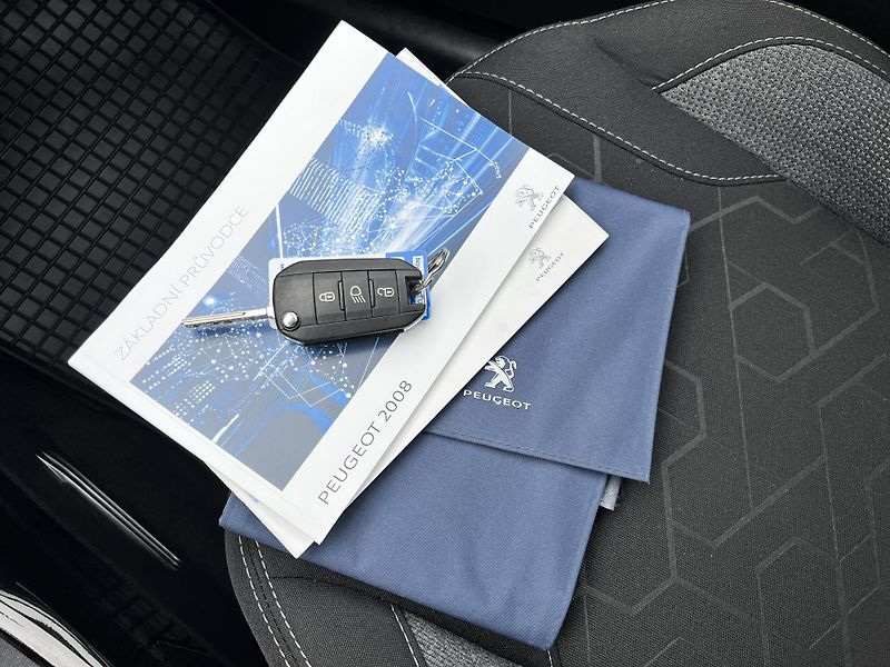 Peugeot 2008 1.2i KAMERA PŮVOD ČR 1.MAJ. - fotka 36 z 44
