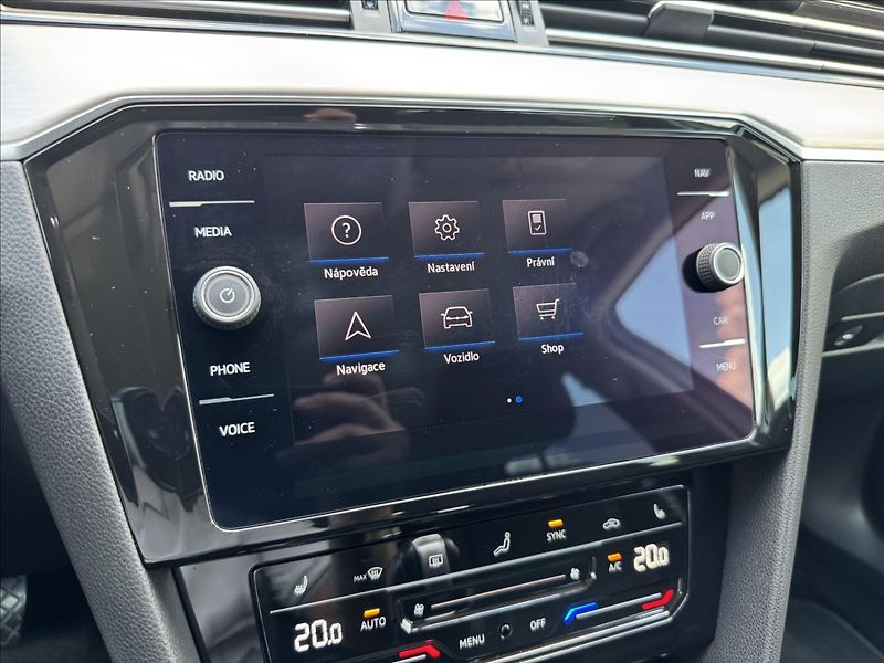Volkswagen Passat 1,5 TSI 110kW Elegance 7DSG ČR - fotka 20 z 30