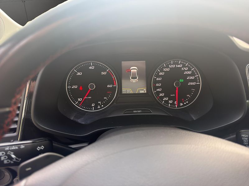 Seat Leon (2017) FR 2.0 TDI 110KW DSG - fotka 11 z 27