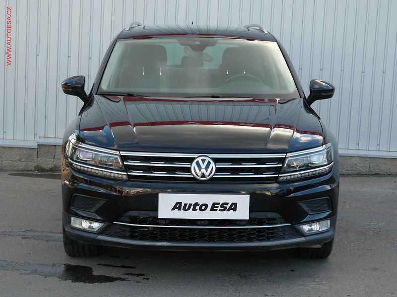 Volkswagen Tiguan (2016) 2.0TDi, Highline, DSG, panor - fotka 2 z 22