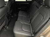 Land Rover Defender D300 AWD X-DYNAMIC SE AUT CZ - náhled 6