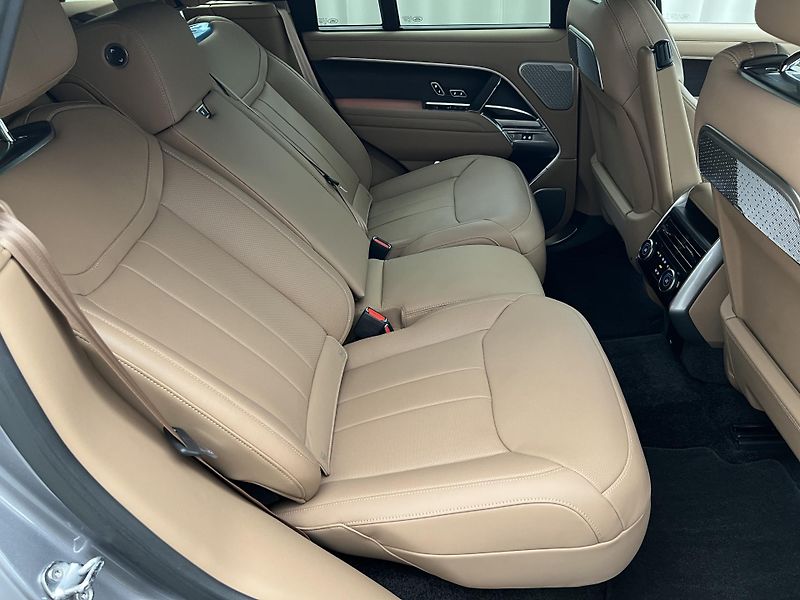 Land Rover Range Rover (2026) P460e AUTOBIOGRAPHY SWB AWD - fotka 14 z 61