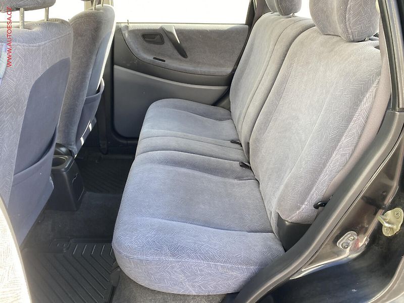 Suzuki Liana (2002) 1.6i 4x4, AC - fotka 10 z 15