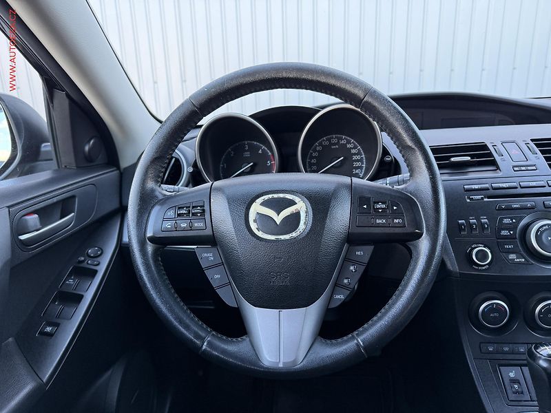 Mazda 3 (2011) 2.2MZR-CD, ČR, AC, tempo - fotka 12 z 15