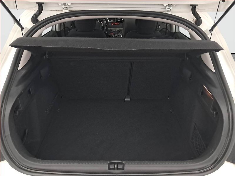 Citroën C4 (2014) 1.6 VTi, Serv.kniha, Tempomat - fotka 14 z 16
