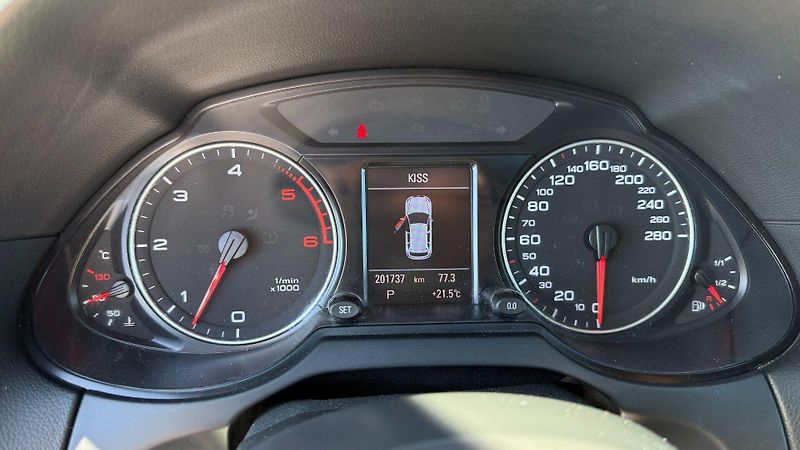 Audi Q5 (2009) 3.0TDI 176kW *A/T*Tažné*Pano* - fotka 15 z 24