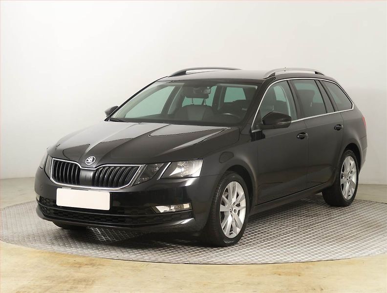 Škoda Octavia (2020) 1.5 TSI, Automat, Kůže, Navi - fotka 2 z 21