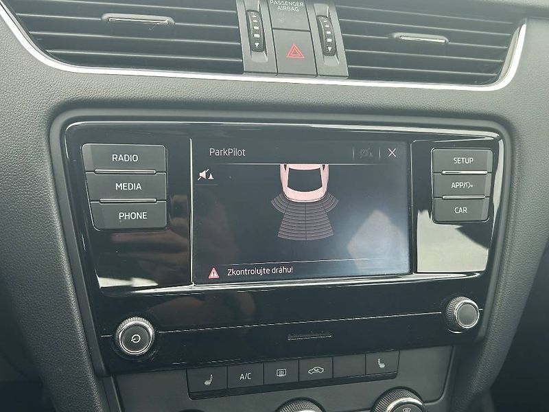 Škoda Octavia Trumf  1,4TSI - fotka 15 z 23