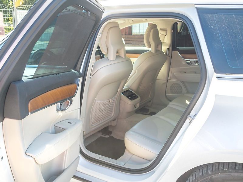 Volvo V90 (2018) 2.0D 110KW mat – INSCRIPTION - fotka 44 z 60