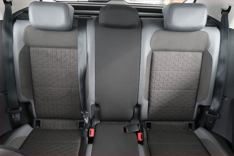 Volkswagen T-Cross (2022) R-Line 1.0 TSI, Tempomat - fotka 10 z 17