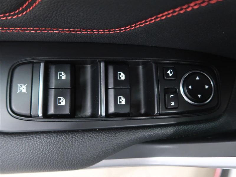 Kia ProCeed 1,6 T-GDI GT 150KW CZ TOP STAV - fotka 16 z 40