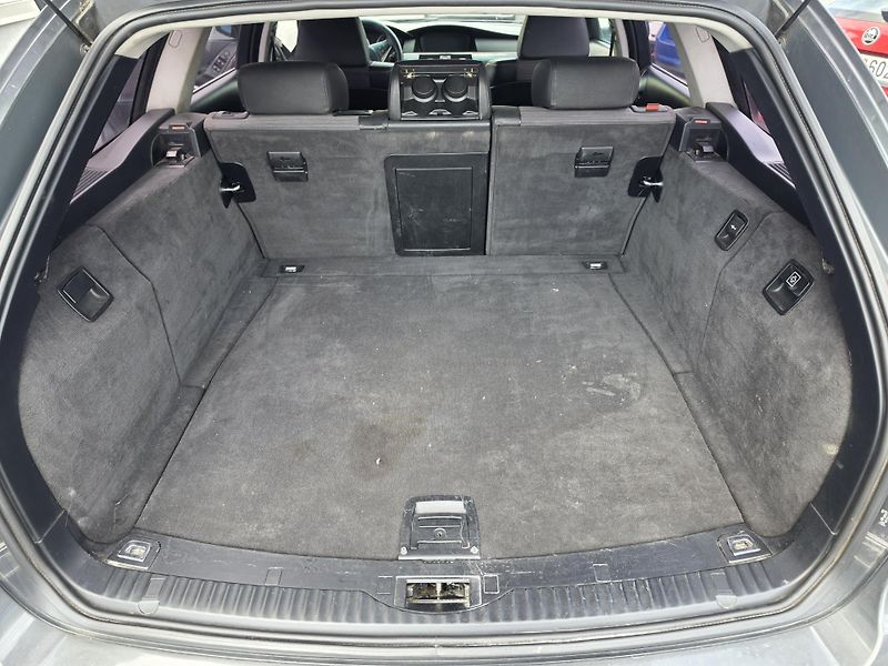 BMW Řada 5 530 XD Xenon Kuže  - fotka 15 z 15