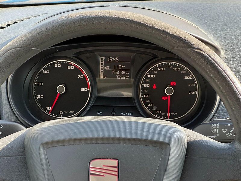 Seat Ibiza (2013) Chili 1,2 TSI 63 Kw - fotka 17 z 41