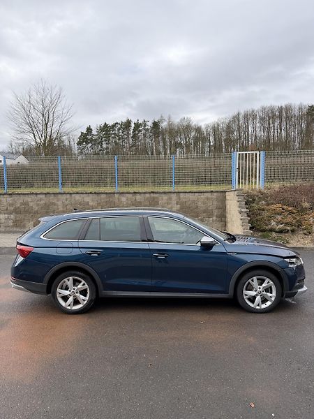 Škoda Octavia SCOUT 2,0TDi 147kW 4x4 aut. - fotka 3 z 13