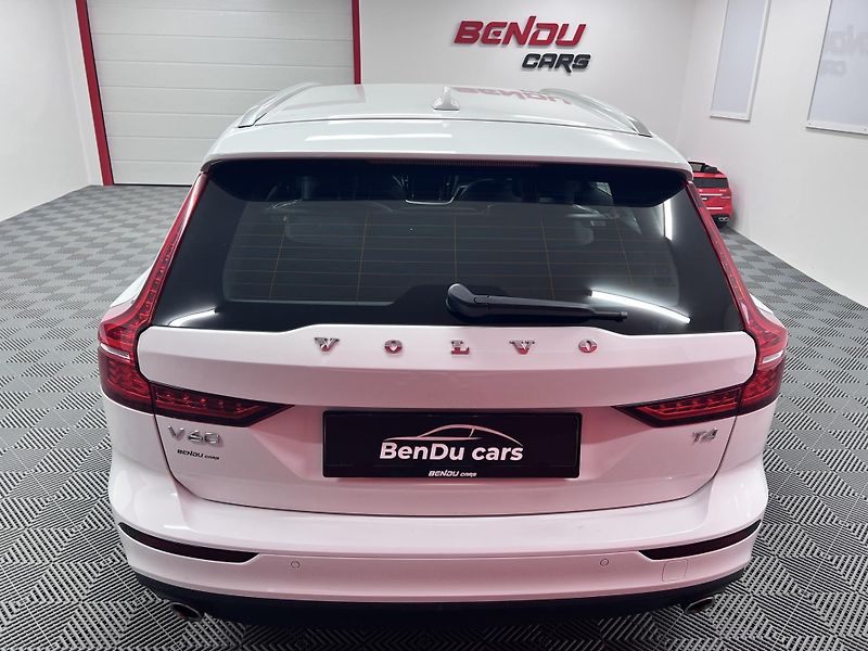 Volvo V60 2.0 T4 140 kW, Automat, 2020 - fotka 5 z 38