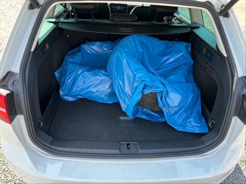 Volkswagen Passat 2,0 TDI Highline - fotka 6 z 11