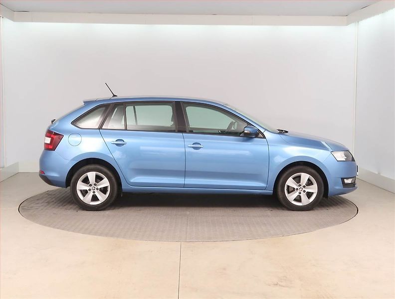 Škoda Rapid (2017) Spaceback 1.0 TSI - fotka 6 z 15