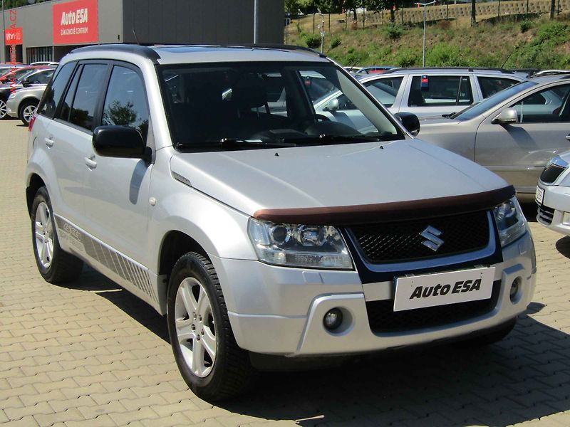 Suzuki Grand Vitara (2007) 2.0i 4x4, AC, TZ, kůže - fotografie inzerátu