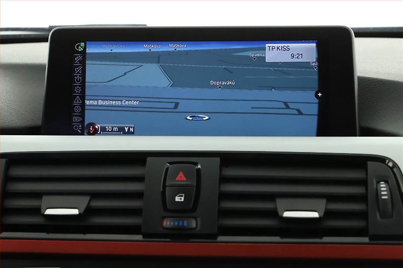 BMW Řada 3 (2013) 320 d xDrive, 4X4, Automat - fotka 15 z 17