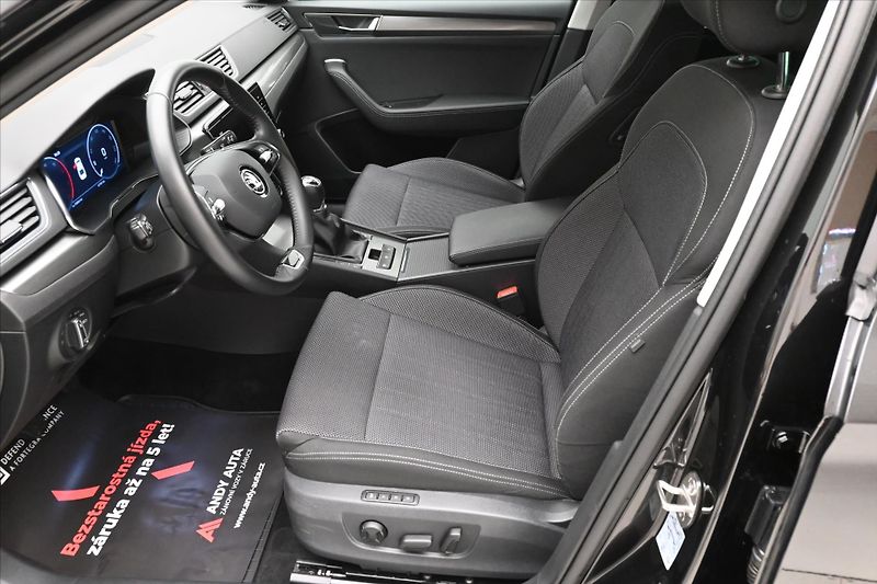 Škoda Superb 2,0 TDI 110 kW Style Záruka až - fotka 13 z 30