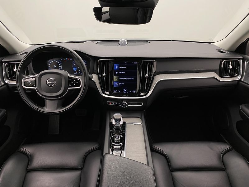 Volvo S60 B5 INSCRIPTION AUT REZERVACE - fotka 2 z 46
