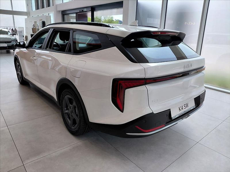 Kia K4 (2026) 1,0   T-GDI SW 7DCT SPIN - fotka 6 z 14