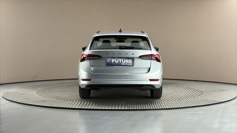 Škoda Octavia 1.0 TSI Ambition Combi - fotka 5 z 24