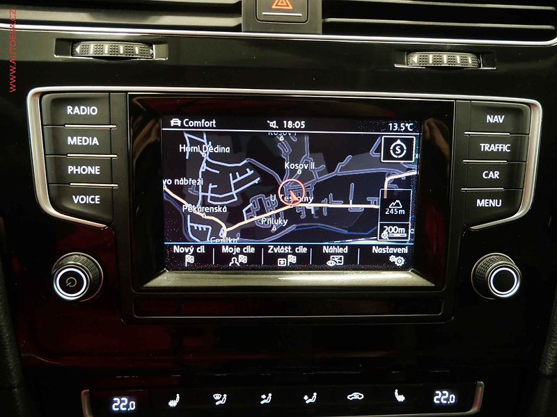 Volkswagen Golf (2013) 1.4TSi, LED, AC - fotka 17 z 19