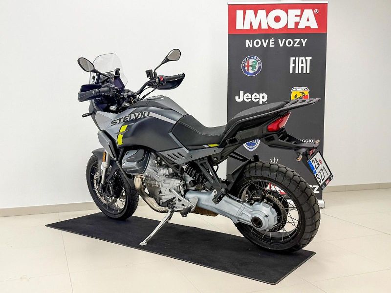 Moto Guzzi (2025) Stelvio - fotka 3 z 5
