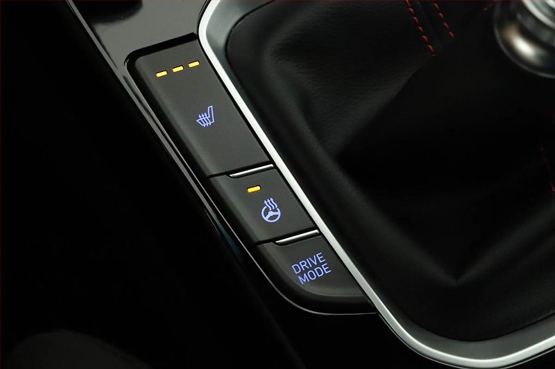 Hyundai i30 (2025) 1.5 T-GDI MHEV 48V, N-Line - fotka 14 z 20