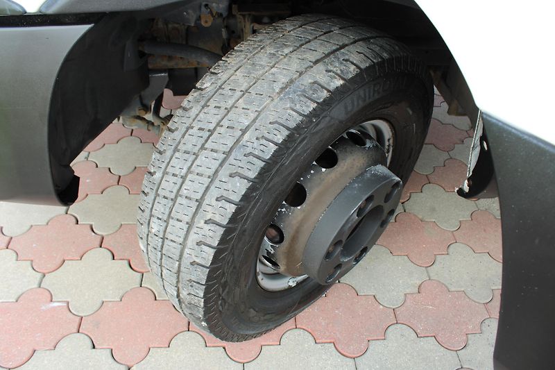 Iveco Daily 72C170 3,0 Hi-Matic Skříň+čelo - fotka 17 z 20