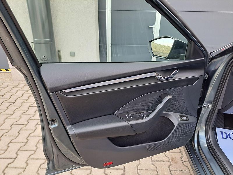 Škoda Octavia (2020) 1.0 TSI Business Ed., ZÁRUKA - fotka 16 z 36