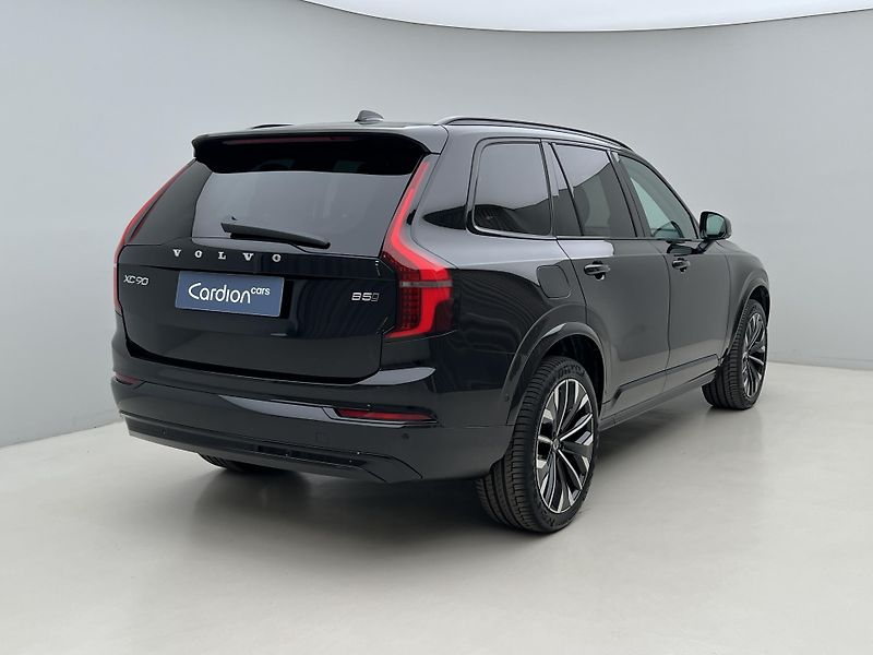 Volvo XC90 (2026) B5 AWD DARK PLUS - fotka 12 z 43