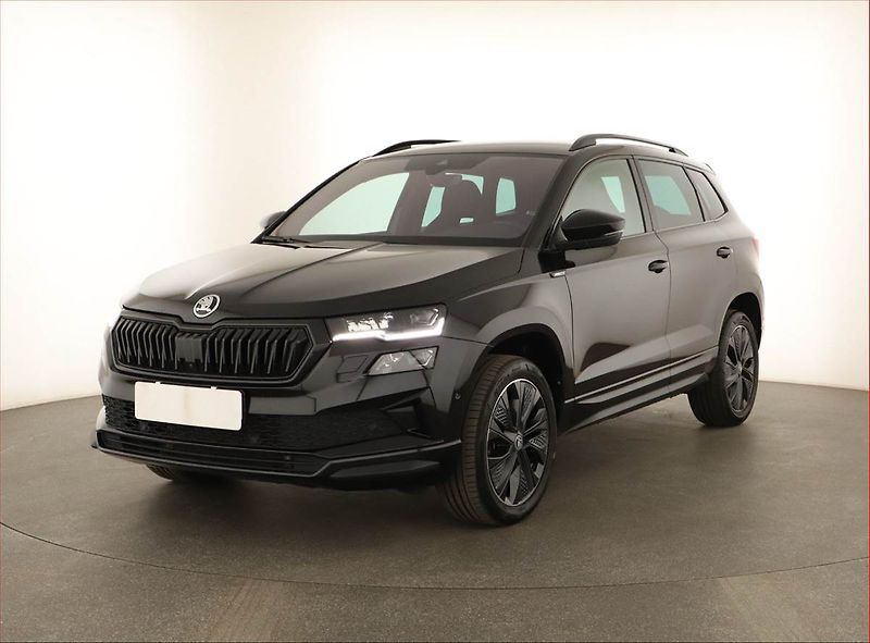 Škoda Karoq (2025) 1.5 TSI, SPORTLINE, AUTOMAT - fotka 2 z 18